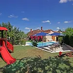 Apartments Mirna