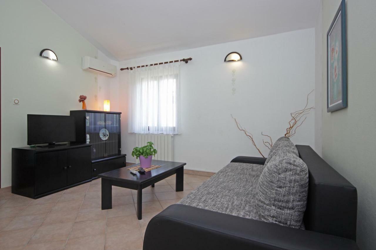 Mirna Appartement *